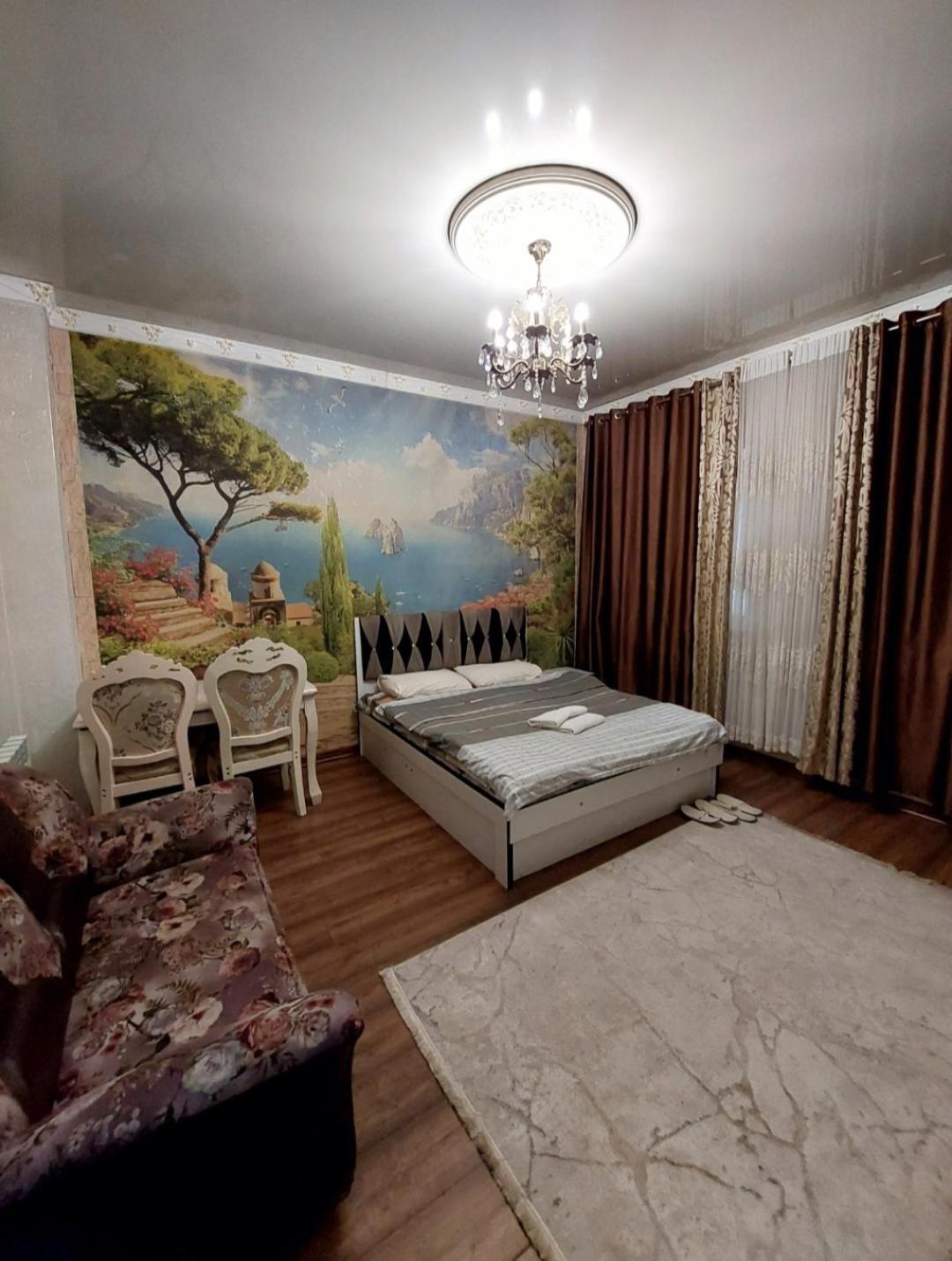 Camelot Hotel Бишкек Экстерьер фото