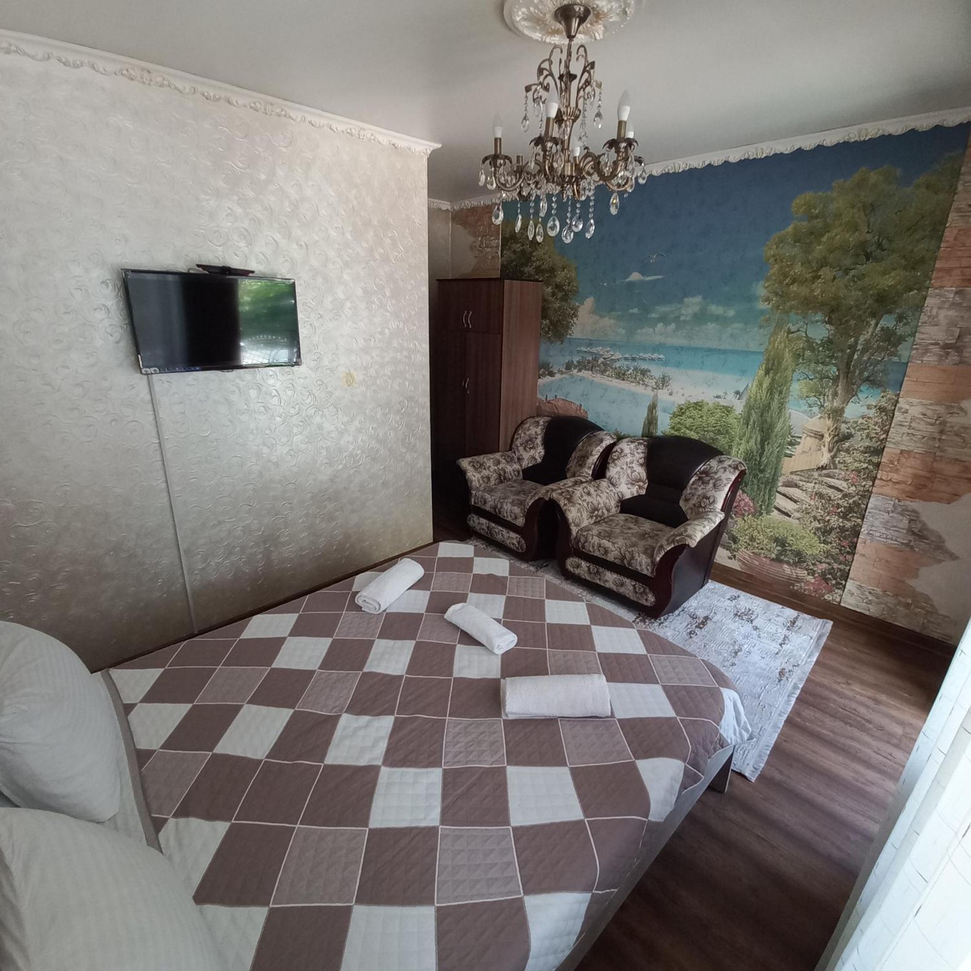 Camelot Hotel Бишкек Экстерьер фото